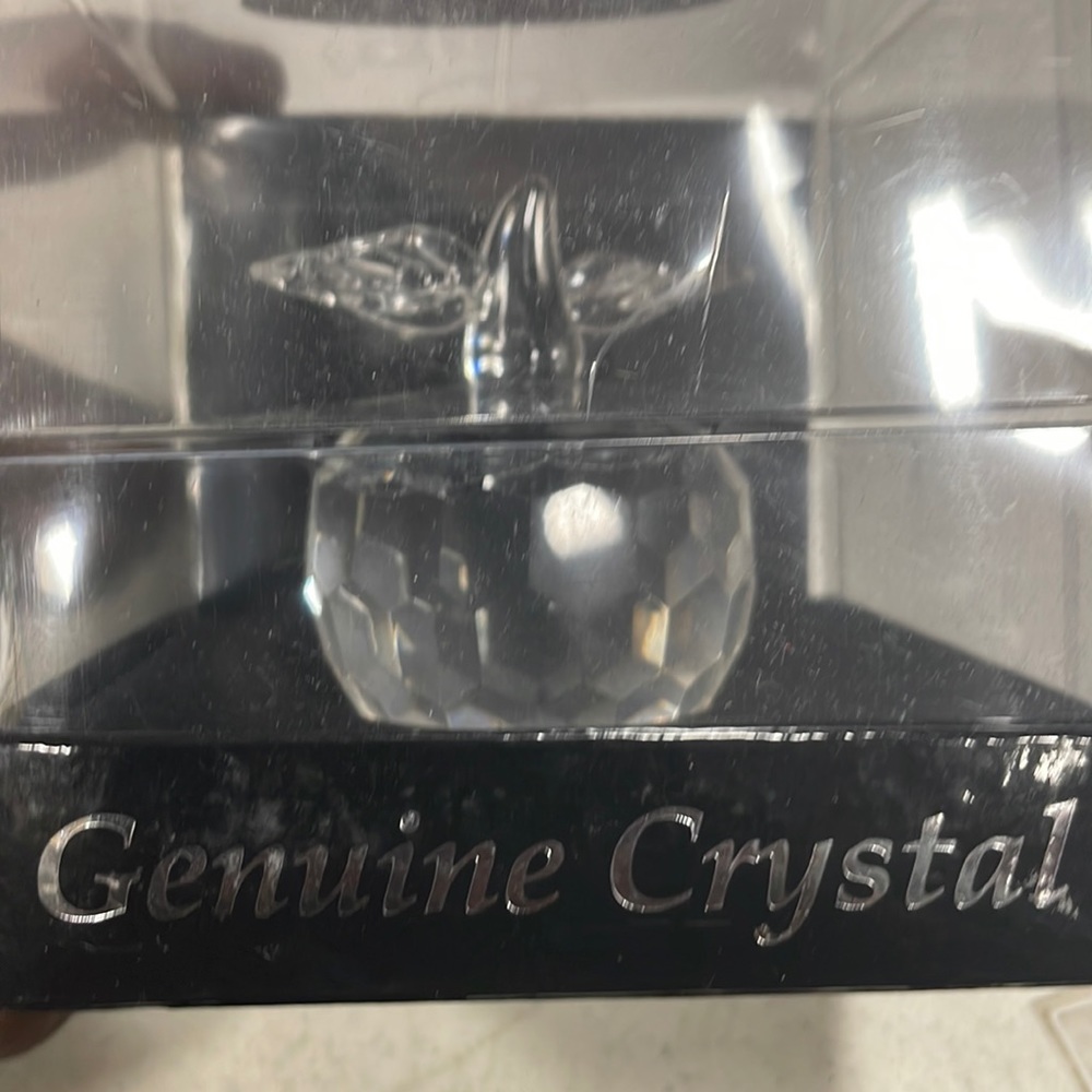 Crystal figurine